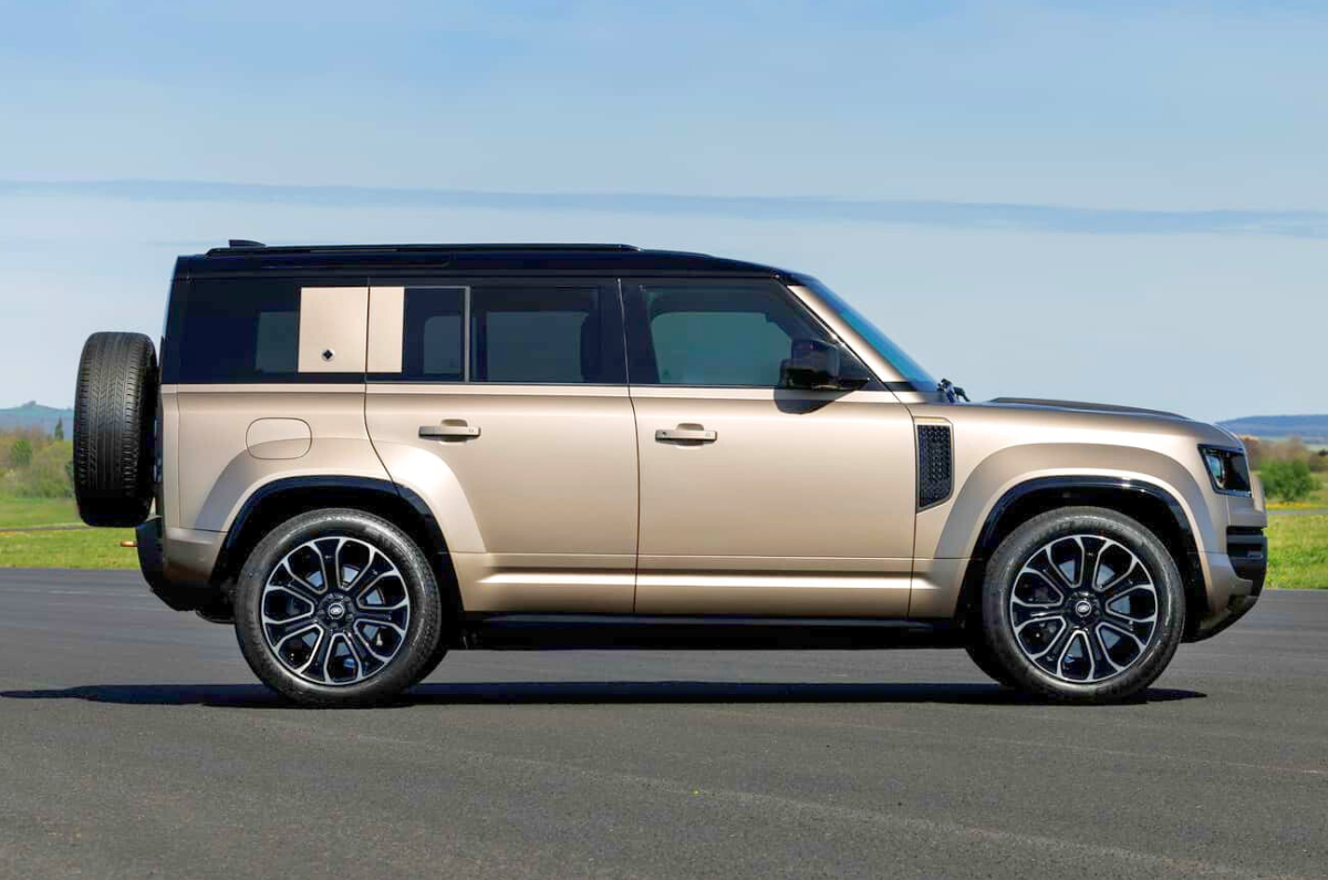 Land Rover Defender Octa side profile